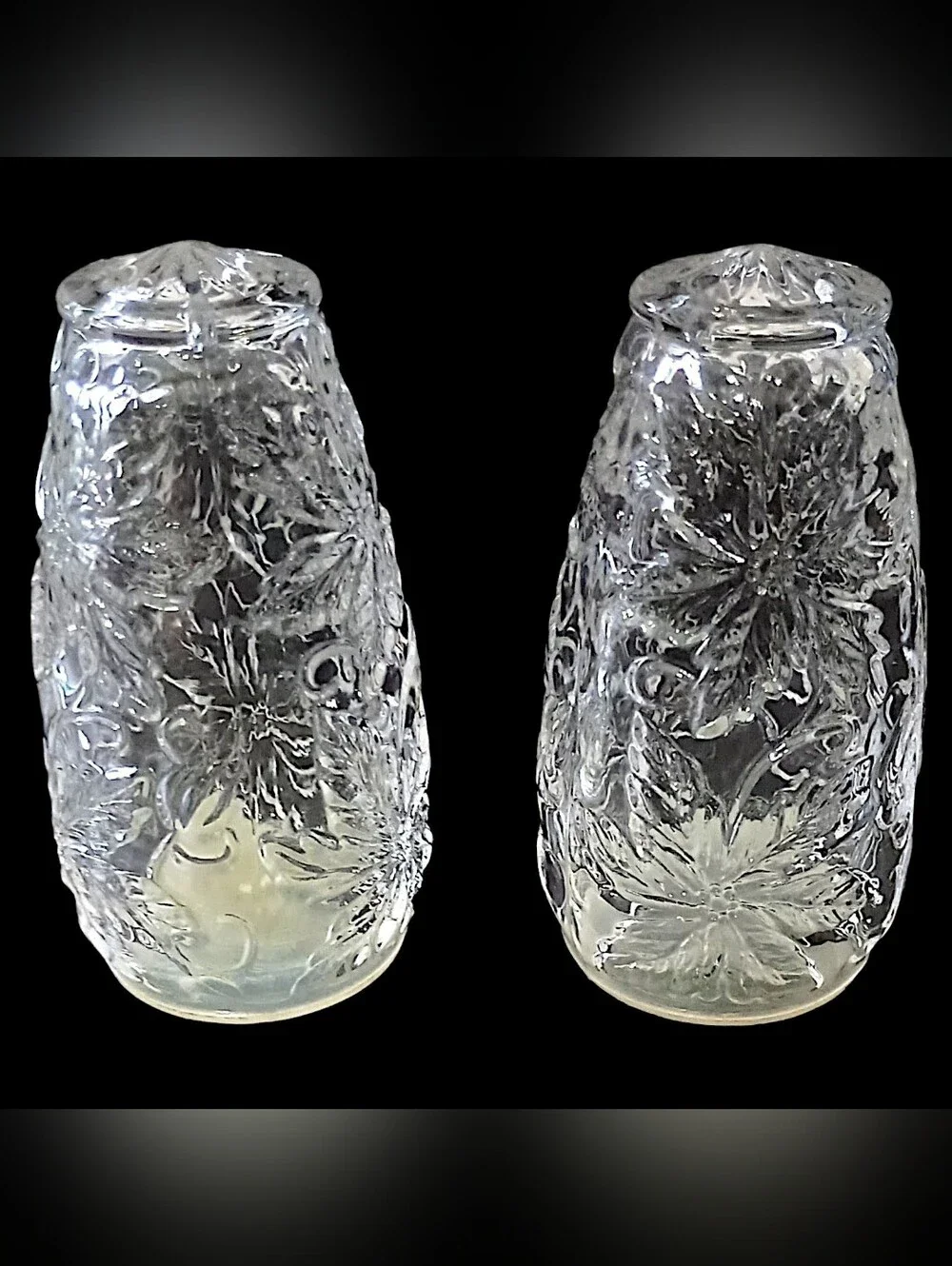 Vintage Princess House Fantasia Salt & Pepper Shakers Crystal Poinsettia Holiday